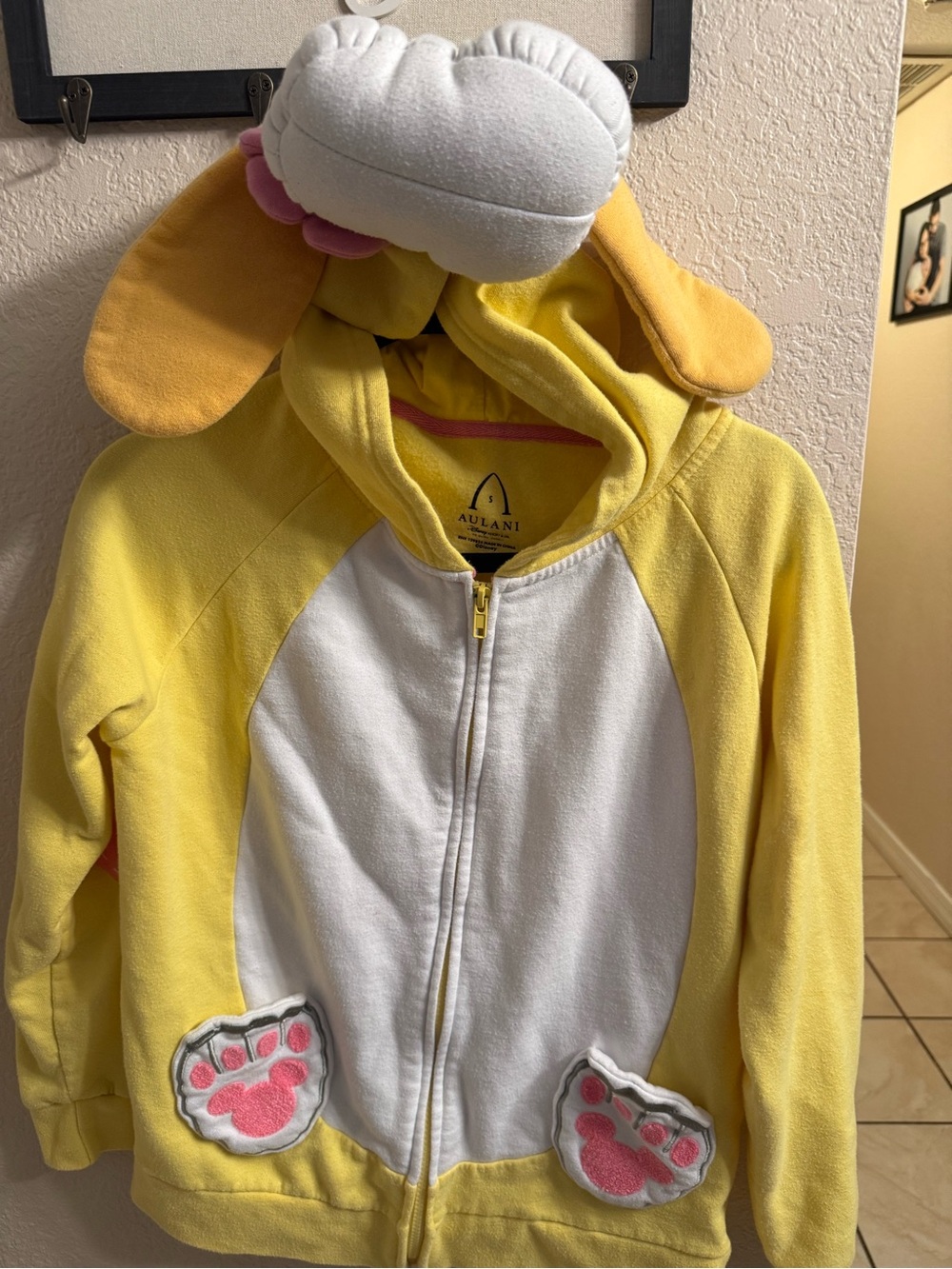 Disney Aulani Cookie'Ann zip-up hoodie